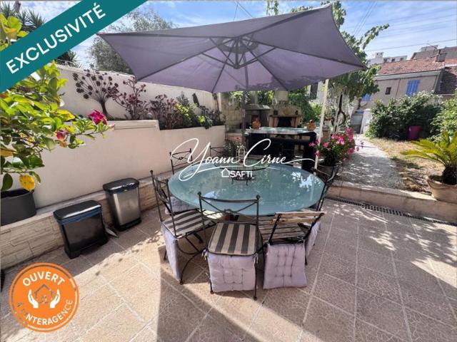 Maison de ville type 3/4 78 m2 avec terrasse, cuisine d'été et jardinet