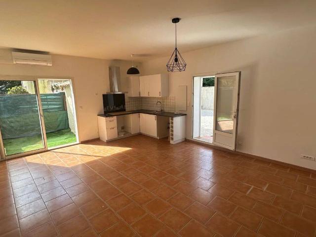 Maison de ville type 3, 63.59m², 2 Chambres, jardinet