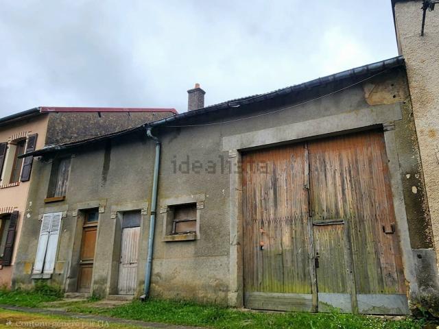 Maison, Delut