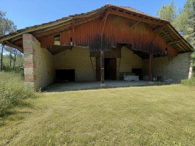 Maison d'environ 500 m2