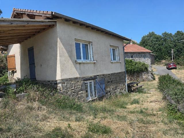 maison d'environ 60 m2 avec belle vue sur la campagne