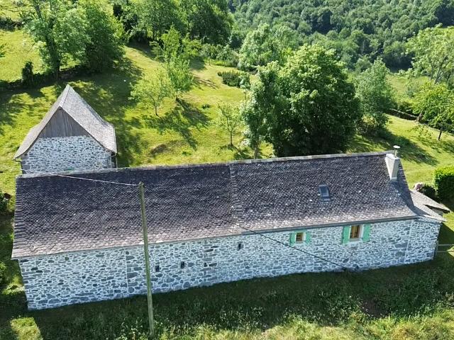 Maison,dépendance,grange sur les hauteurs de Moulis 09200