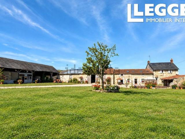 Maison, Dercé