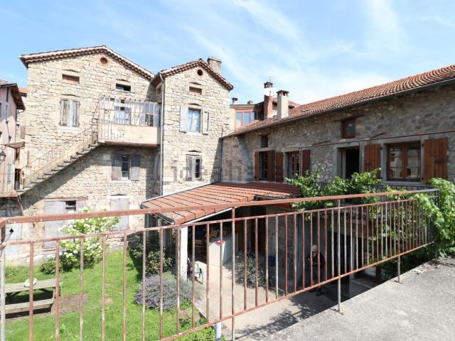 Maison, Désaignes