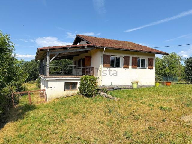 Maison, Desingy