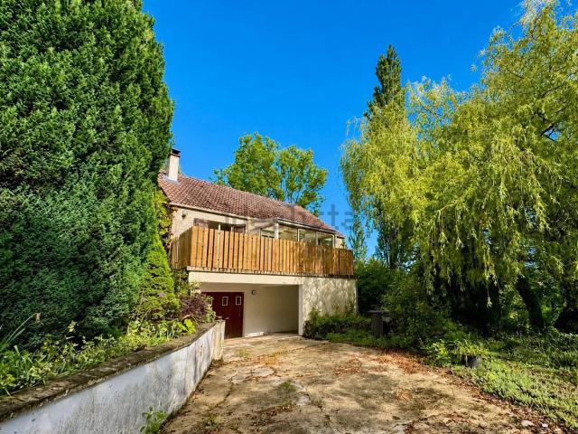 Maison, Dhuisy