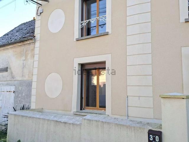 Maison, Dhuisy