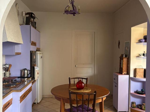 MAISON D'HABITATION