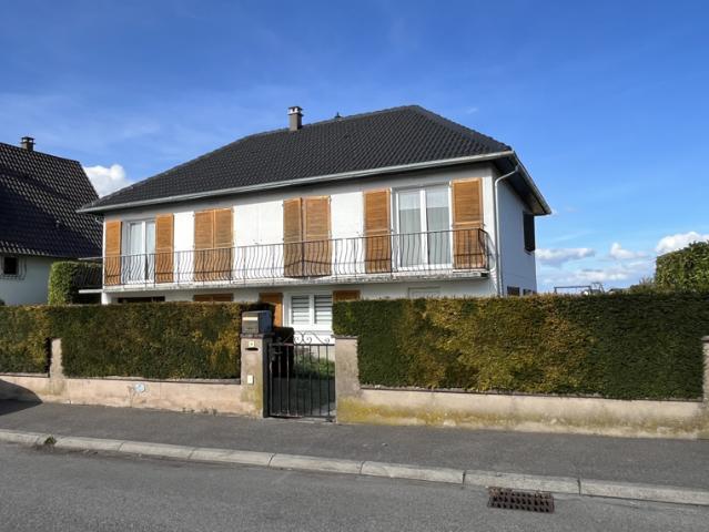 Maison d'habitation 8 Pièces 6 chambres garage double