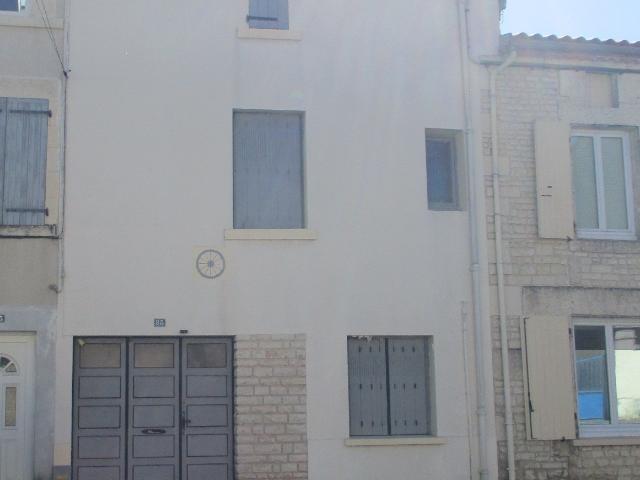 Maison à rénover avec dépendance et jardin