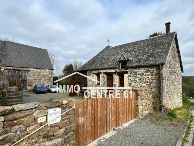 Maison d'habitation avec maison à rénover et dépendances