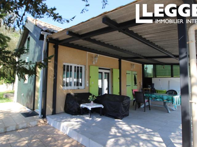 Maison d'habitation avec potentiel commercial