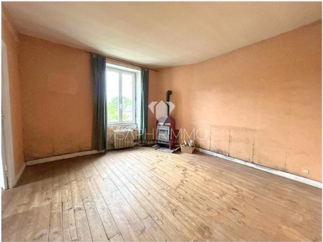 Maison d'habitation et ancien local professionnel 93m² Lapleau