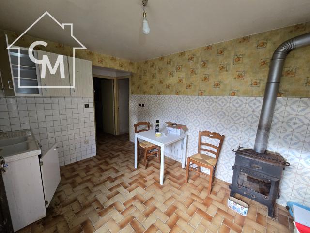 maison d'habitation mitoyenne avec dépendance et jardin