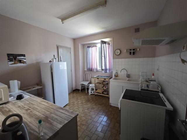 Maison d'habitation sur sous sol avec jardin 97m² La Souterraine