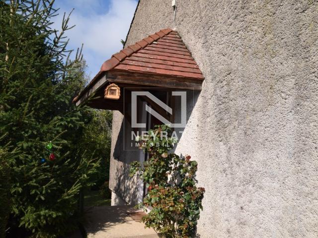 Maison d'habitation à 5 mn d'Arnay le Duc sur 1.5 ha