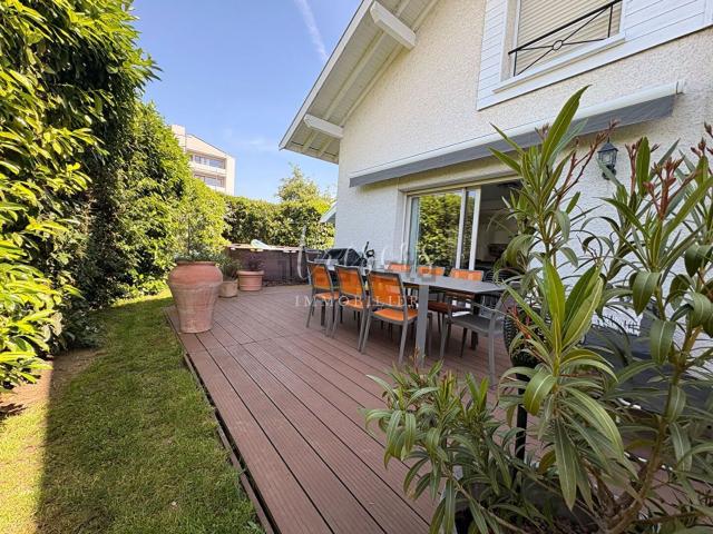 Maison, Divonne les Bains