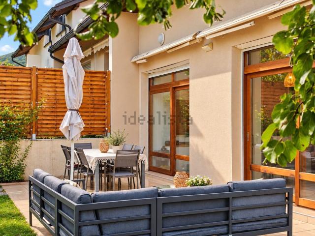 Maison, Divonne les Bains