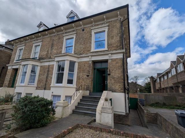 Maison Dieu Road, Dover, Kent CT16, 3 bed flat to rent, £925 pcm | PrimeLocation
