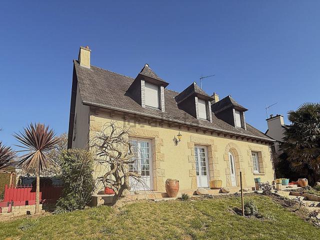 Maison, Dinan