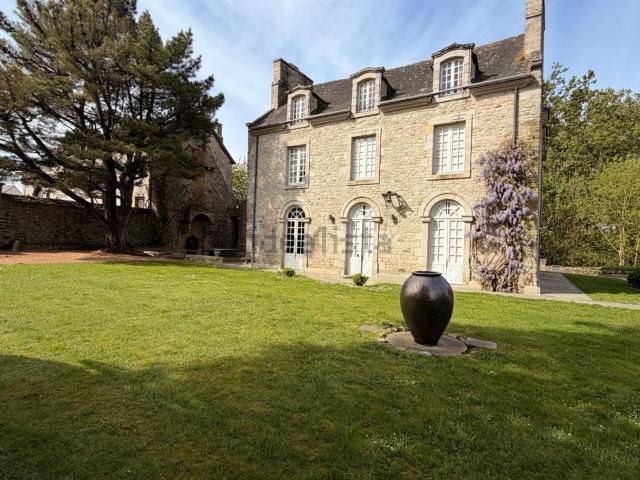 Maison, Dinan