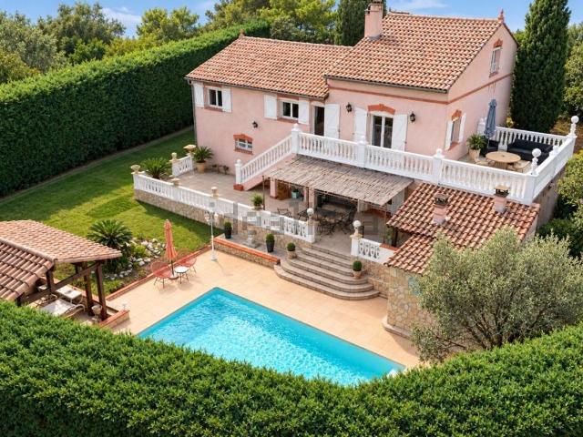 Maison, Drémil Lafage