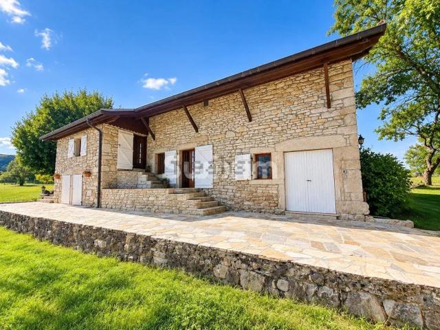 Maison, Droisy