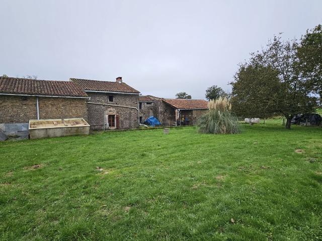Maison, Droux