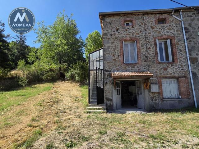 Maison, Dunières
