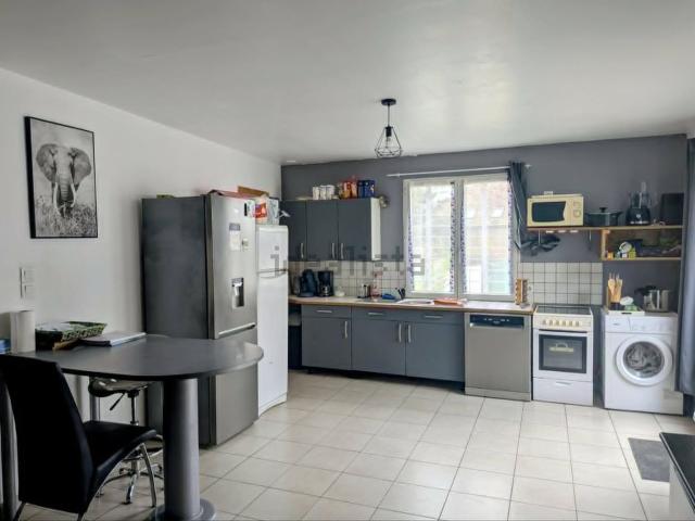 Maison, Embry