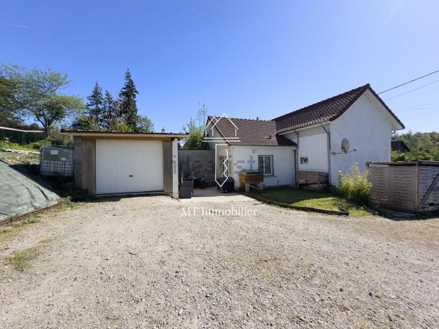 Maison, Embry