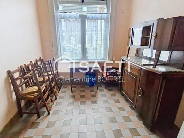 Maison entièrement à rénover