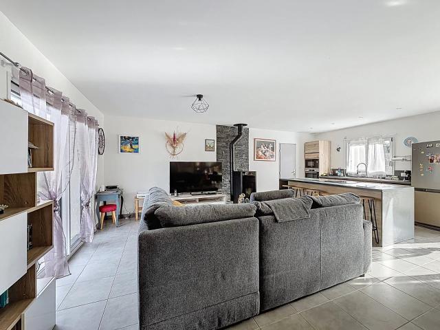 MAISON ENTIEREMENT DE PLAIN PIED