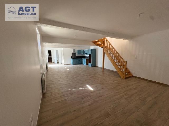 MAISON ENTIEREMENT RENOVE DANS LE PAYS DE BRAY