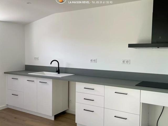 Maison Entierement Renovee 130m² Revel