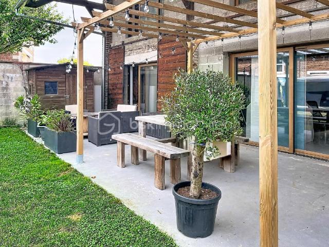 MAISON ENTIEREMENT RENOVEE, TRES ECONOME EN ENERGIE