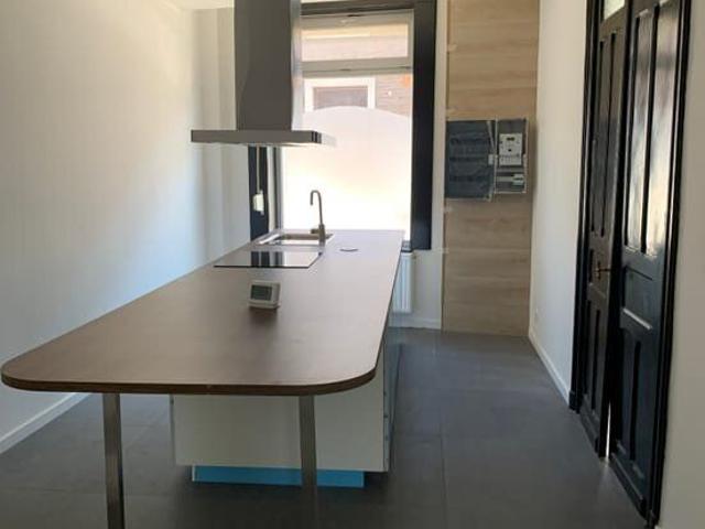 Maison entièrement rénovée avec 4 chambres et jardin