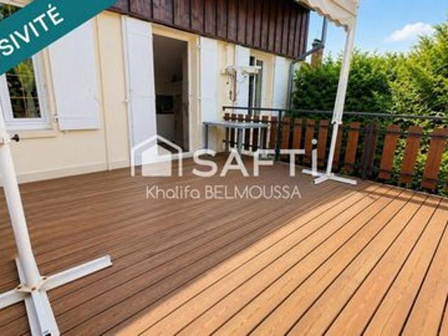 Maison entièrement rénovée – Beaux volumes, grand sous sol aménageable et toutes les commodités à pieds