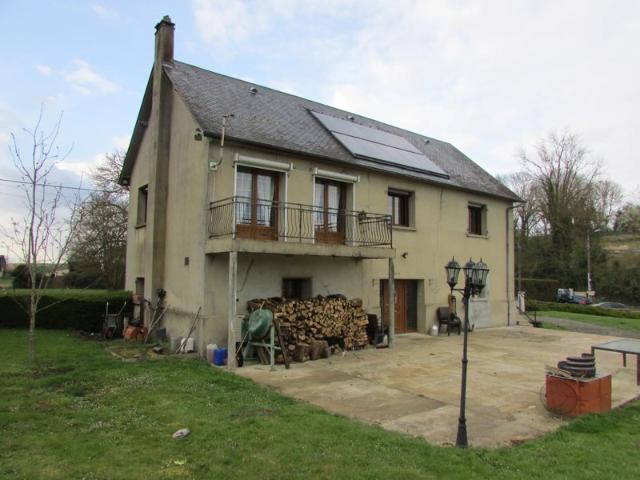 MAISON ENTRE CREVECOEUR LE GRAND ET MARSEILLE EN BEAUVAISIS