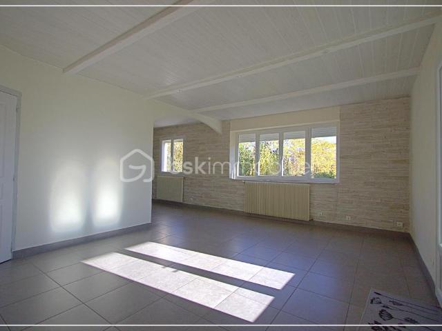Maison environ 140 m² sur terrain 668 m² – Le Pont de Beauvoisin