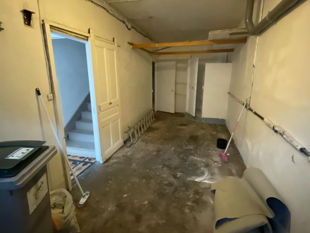 Maison en cœur de ville avec cour et garage