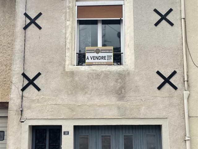 Maison en coeur de ville avec terrasse, terrain et garage 95m² Saint Mihiel
