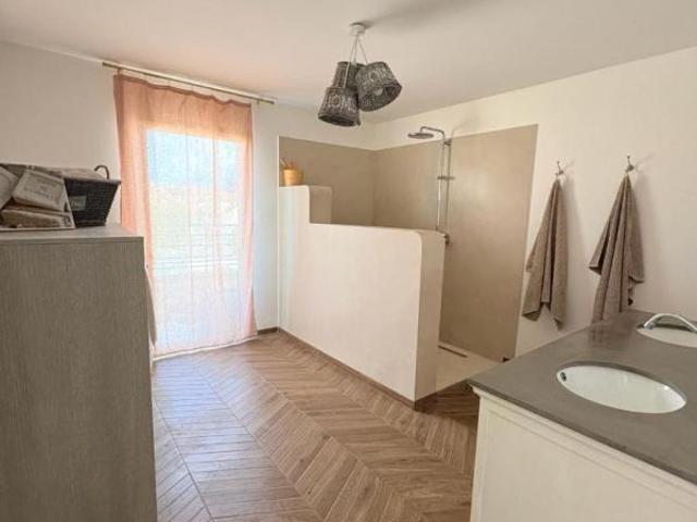 Maison en colocation à louer avec jardin, balcon et terrass