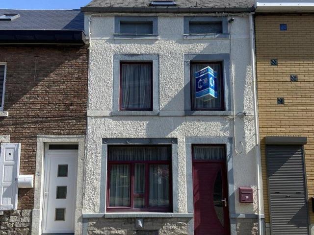 Maison en bon état, 3 chambres, PEB C pas d'extérieur !