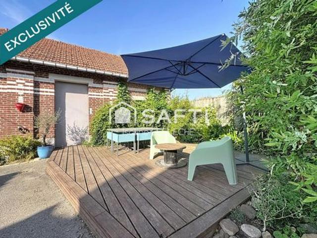 Maison en brique de 150m2 avec garage et dépendances
