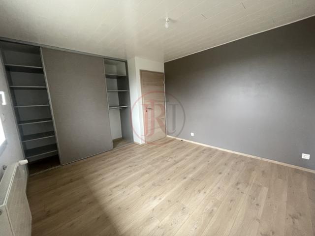 Maison en duplex T5 avec jardin et garage