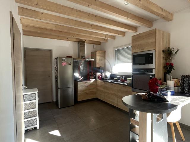 Maison en duplex T5 avec jardin et garage