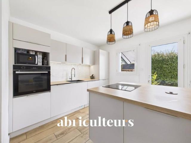 Maison en excellent état 3 chambres 1 bureau DPE C Garage Jardin Nantes Haluchère