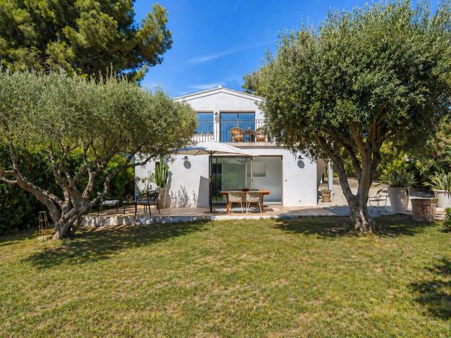 Maison en front de Mer, Plages et commerces à pied. Opportunité à ne pas rater