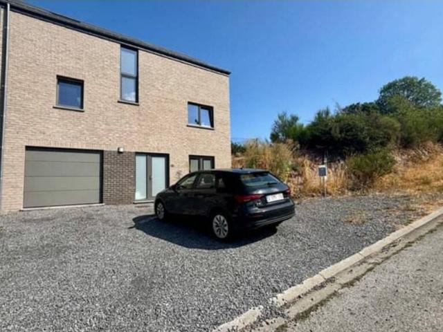 Maison en Location à Tellin